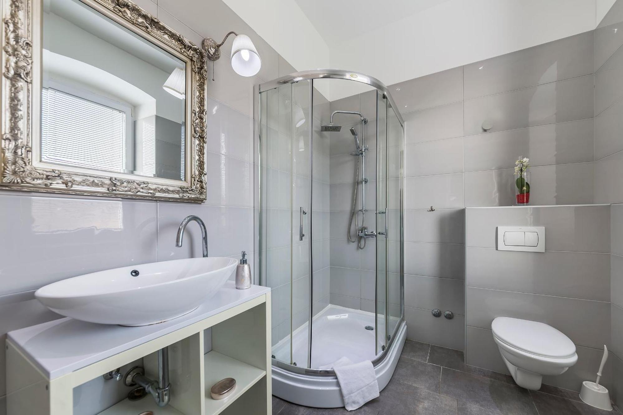 Captain Emo City Apartments Пула Екстериор снимка