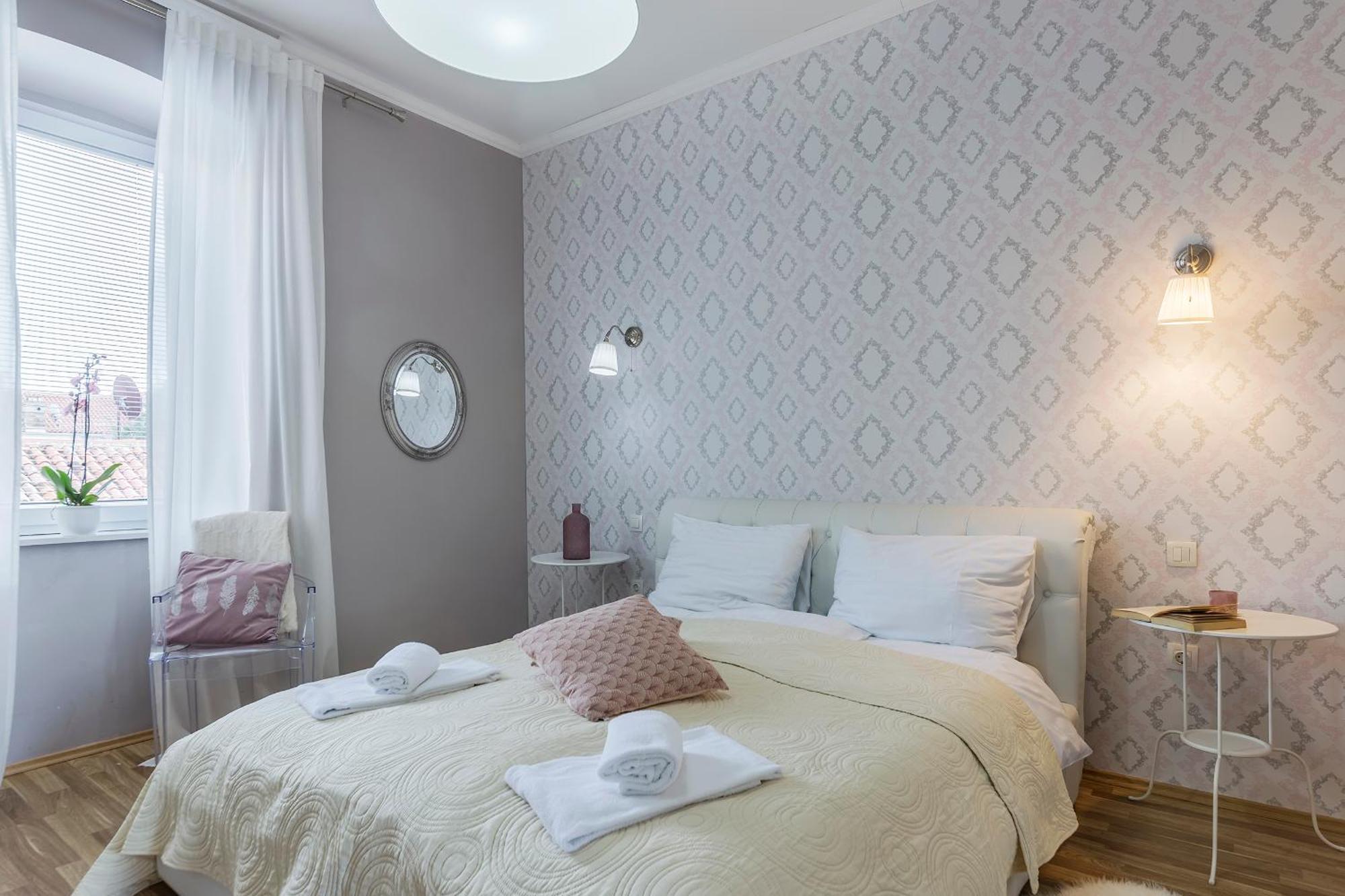Captain Emo City Apartments Пула Екстериор снимка